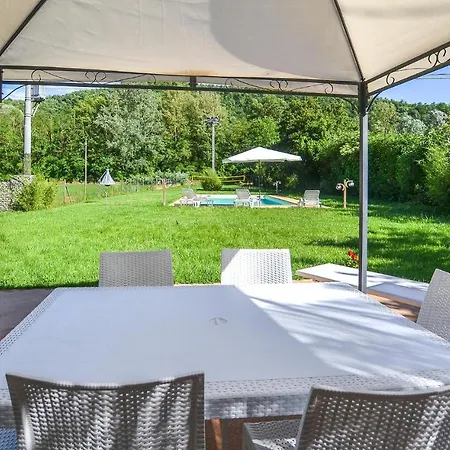 3 Bedroom Amazing In Citt Di Castello Pg Casa vacanze