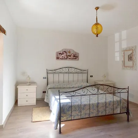Сasa de vacaciones 3 Bedroom Amazing In Citt Di Castello Pg Lugnano